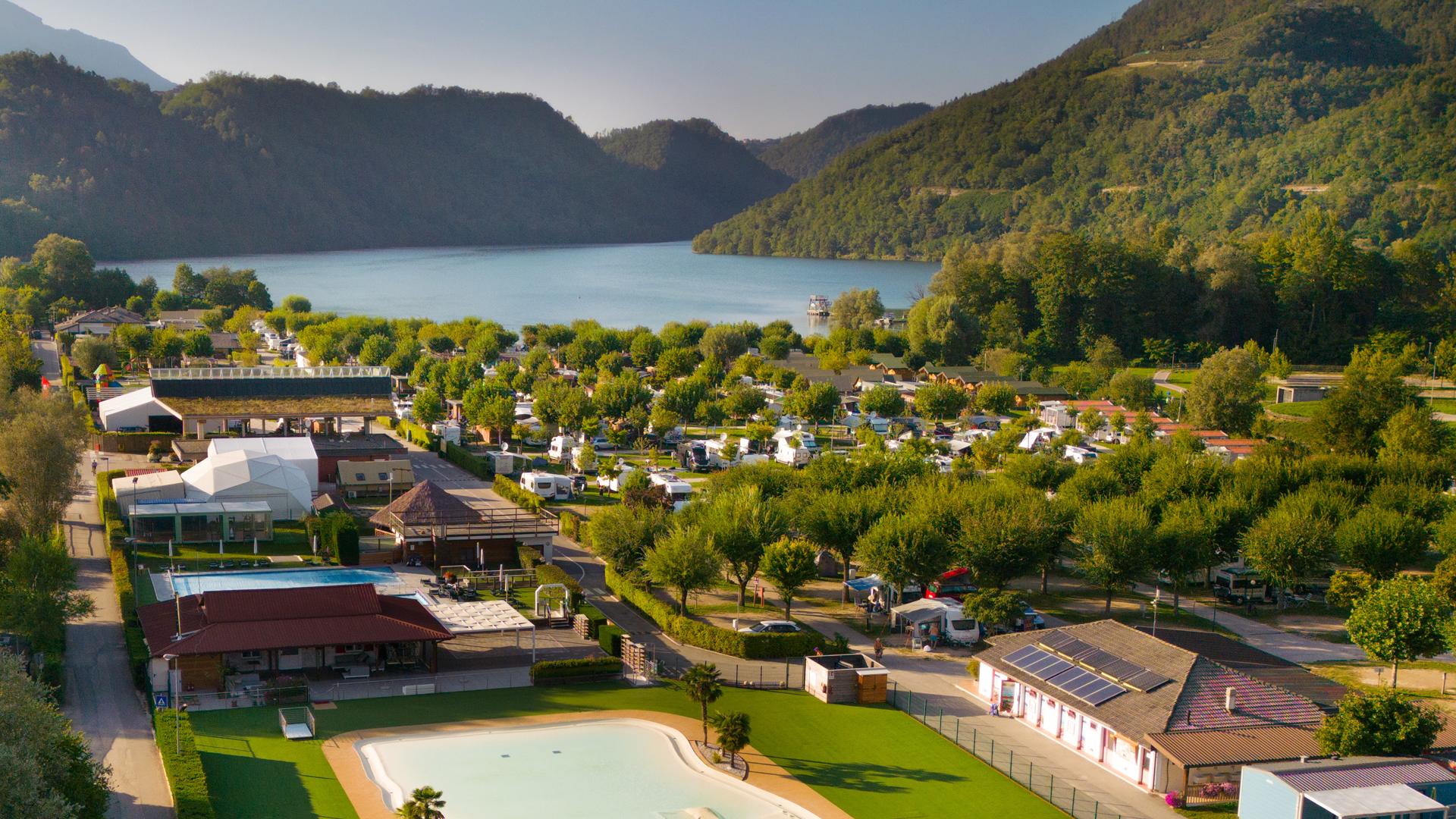 icampgroup it lago-levico-camping-village 013